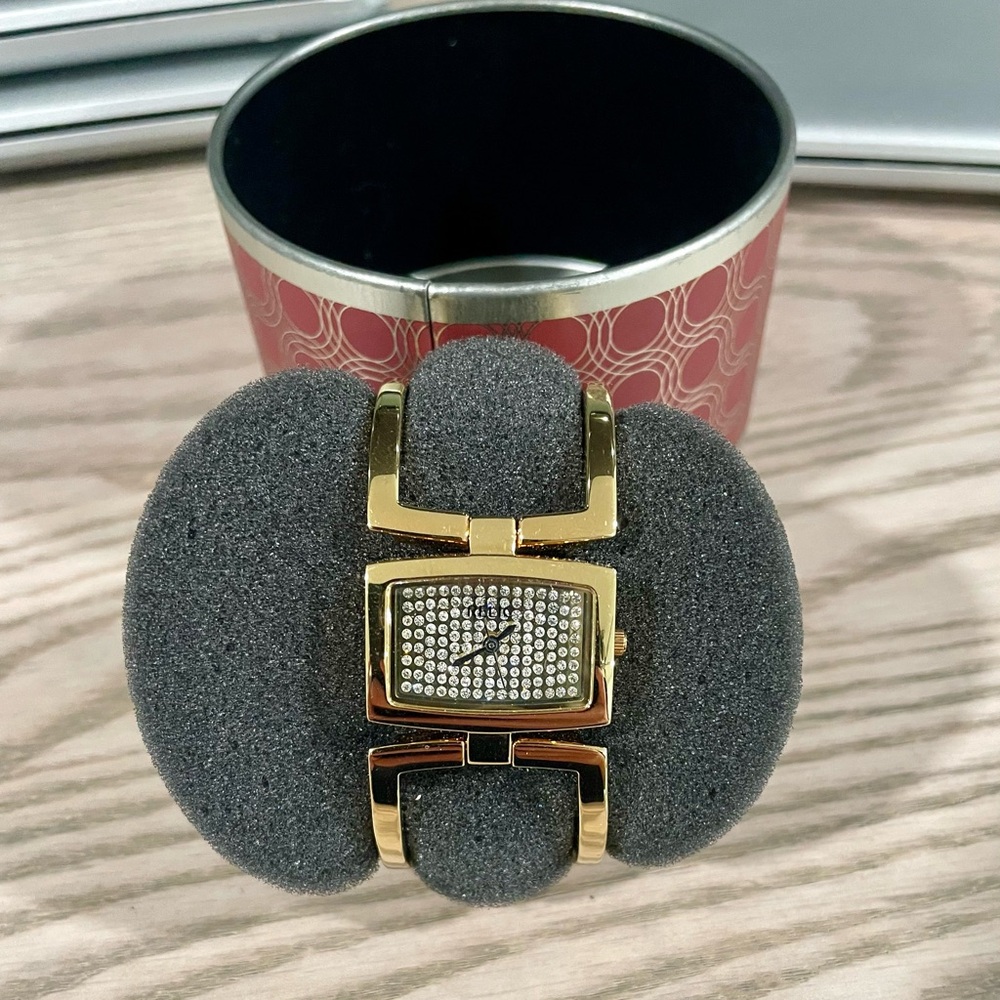 Relic by Fossil Y2K Gold Crystal Bracelet Watch - 2000 Glams